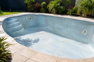 Why Chlorinated Rubber Failure Happens in Pools